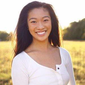 Meet your Posher, Olivia