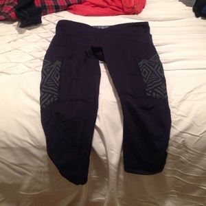 Lululemon workout capris