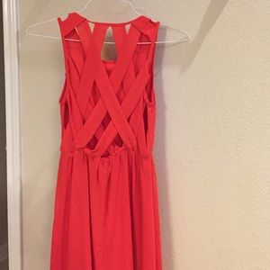 Maxi dress size med cut out back