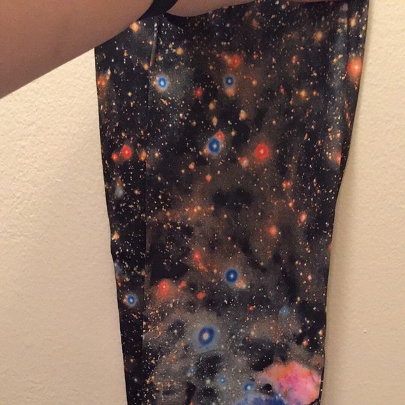 ✨🌛Galaxy Leggings 💕 one size 3-9 - Picture 3 of 3