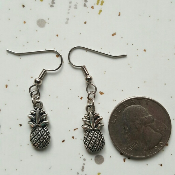 SOLD Pineapple Earrings - Picture 4 of 4