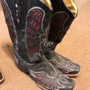 Women's corral cowboy boots