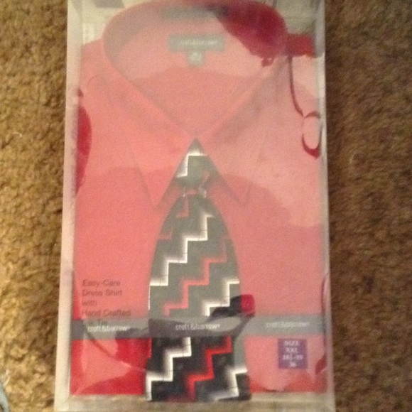 SHIRT AND TIE SET/ NIP