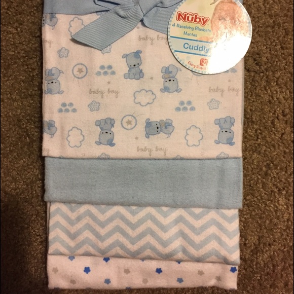 4 soft receiving blankets