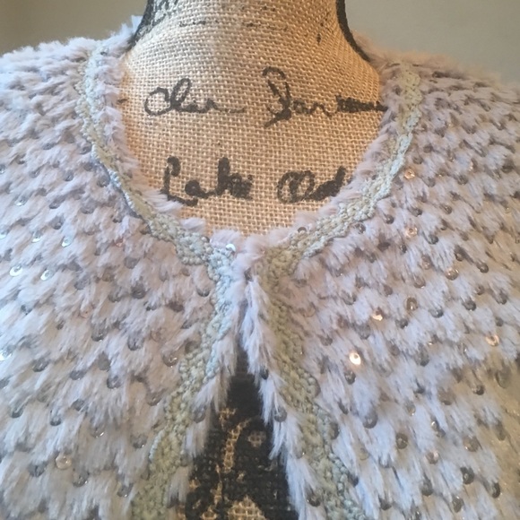 Shrug - Picture 2 of 4