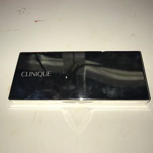 Clinique eyeshadow palette