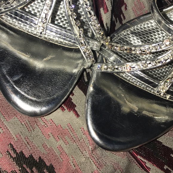 Heels - Picture 3 of 3