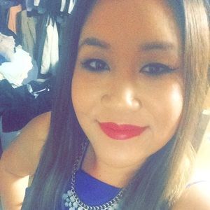 Meet your Posher, Christina