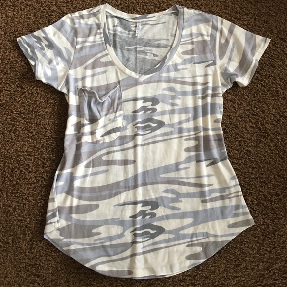 Z Supply camo pocket tee