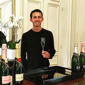 Meet your Posher, Chase