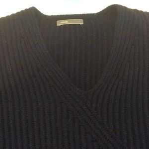 Vince Navy Blue sweater size XL. Leather trim
