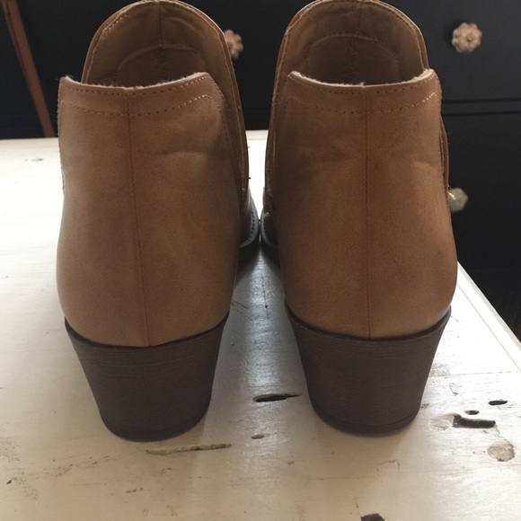 Booties - Picture 3 of 4