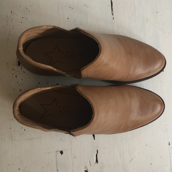 Booties - Picture 4 of 4