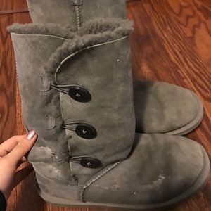 Grey Bailey button uggs tall