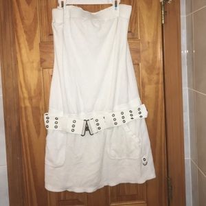 Juicy Couture white strapless beach coverup!!