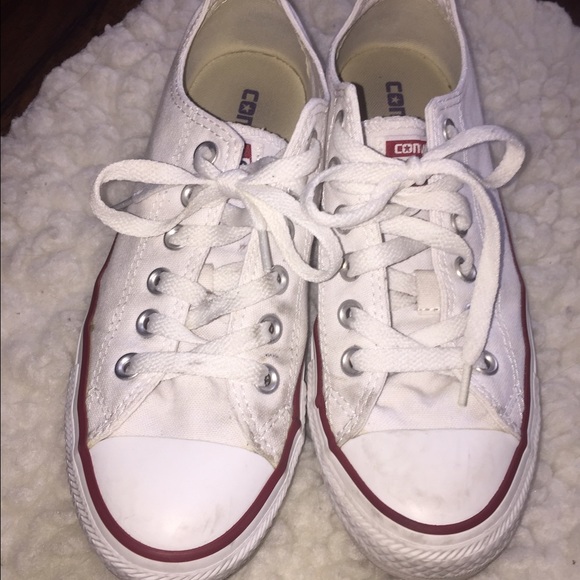 White low top converse!