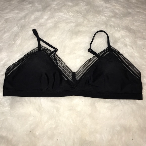 Forever 21 bikini top fits 34b-34c size