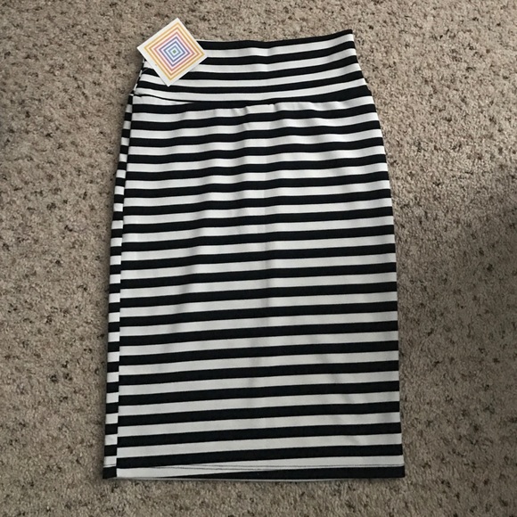 LuLaRoe Cassie Shirt