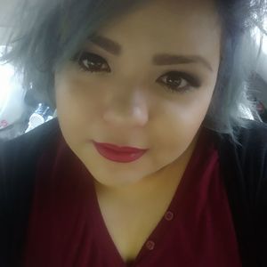 Meet your Posher, Dalia