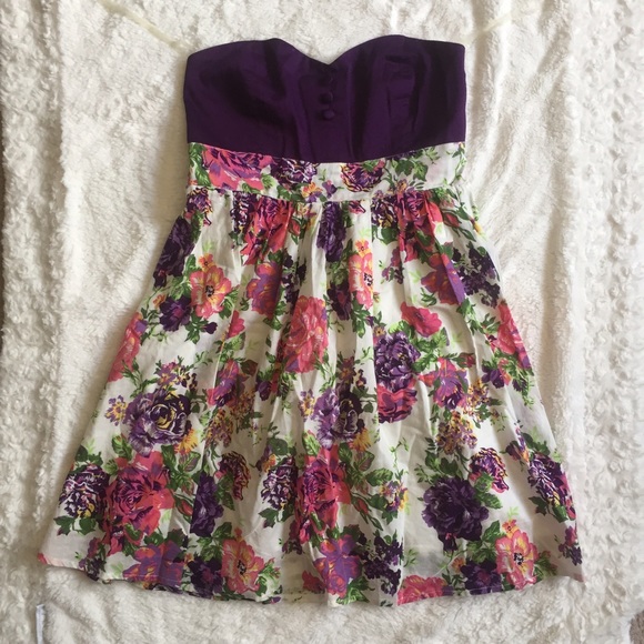 Forever 21 Strapless Floral Dress