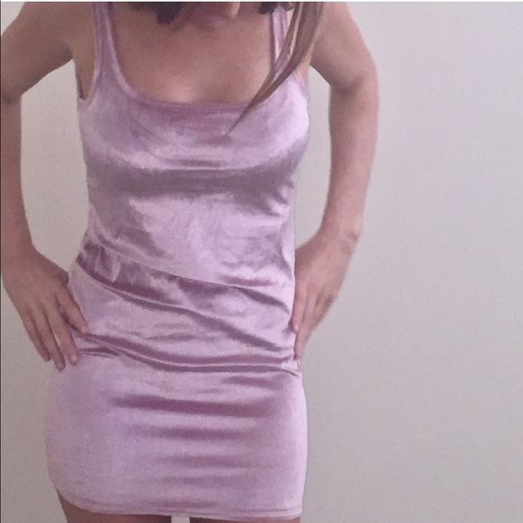 VELVET SLEEVELESS DRESS! - Picture 2 of 2
