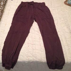 Maroon AEO Joggers