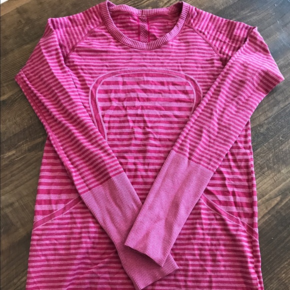 Lululemon Long-sleeved Swiftly Tech Pullover