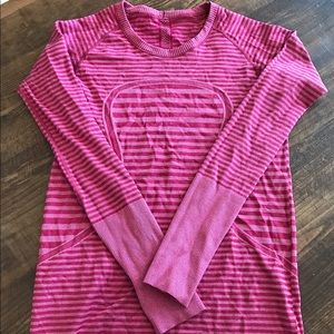 Lululemon Long-sleeved Swiftly Tech Pullover