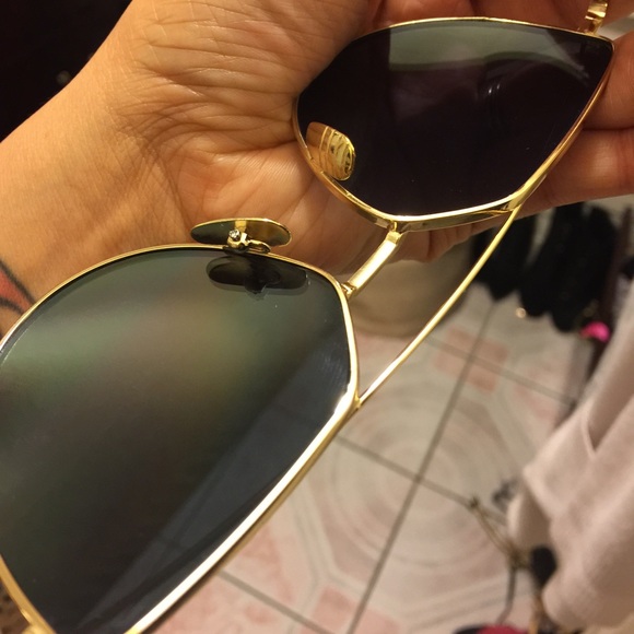 Retro sunglasses 😎 - Picture 2 of 4