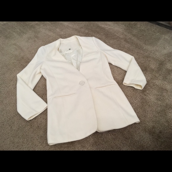 ✨Like New✨ Off White Pea Coat