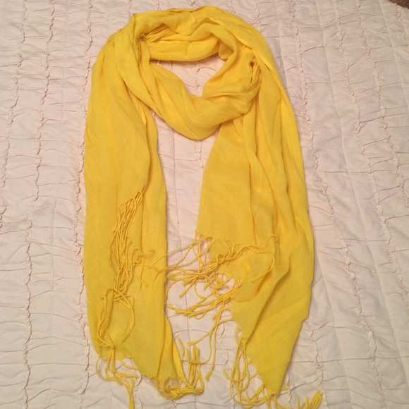 Yellow scarf