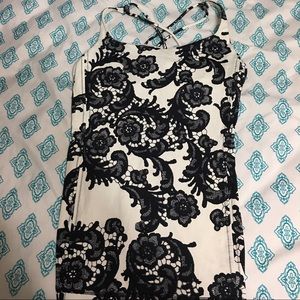 Size 8 lululemon tank top