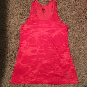Red Nike dri-fit tank top like new