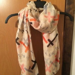 Cross pattern scarf