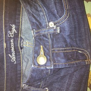 NWOT American Eagle Jeans! Size 6S.