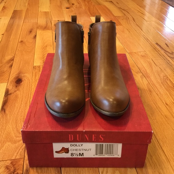 NEW! Dunes chestnut brown boot size 8.5