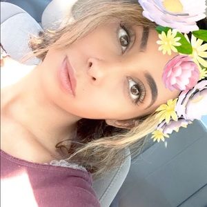 Meet your Posher, Monique