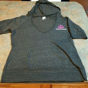 Paparazzi short sleeve hoodie sz large