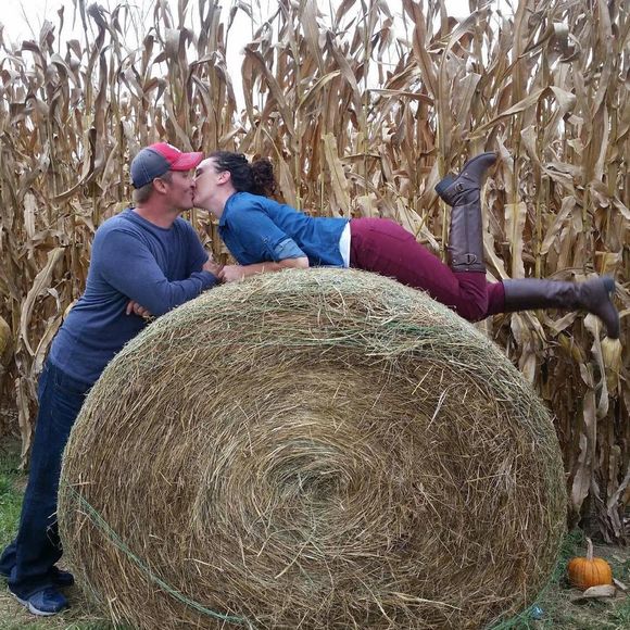 Meet your Posher, Heather - Picture 1 of 1