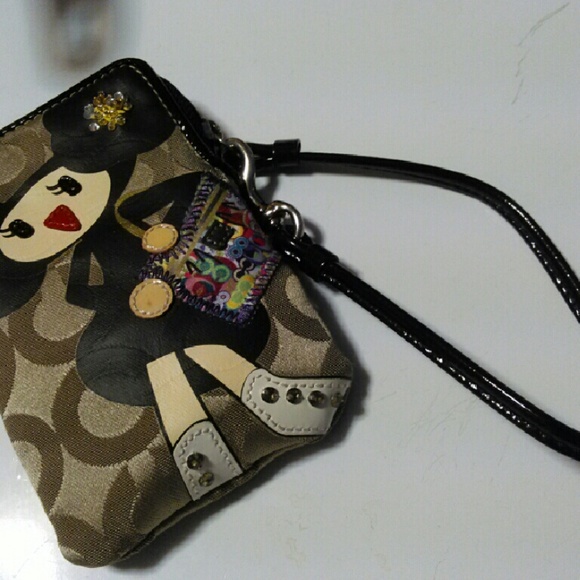 Coach Poppy-Chan Pepper Wristlet GUC