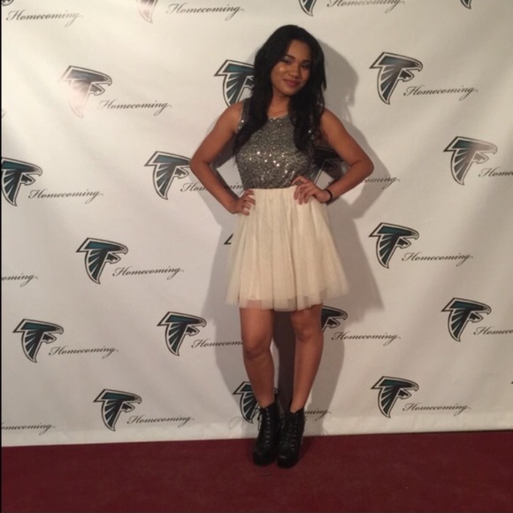 Formal Dress - Picture 2 of 2