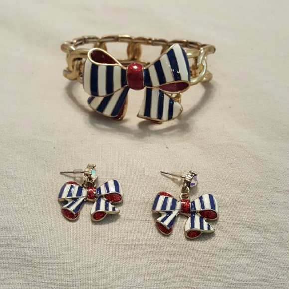 Betsey Johnson bow bracelet and matching earrings