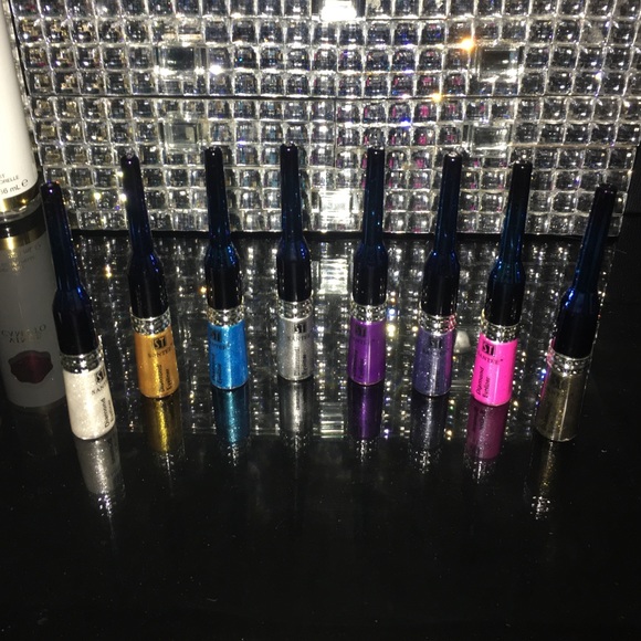 8 glitter eyeliners