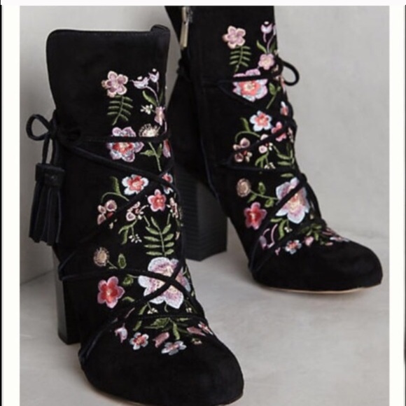 Sam Edelman Shoes - Spring Floral San Edelman Winnie Boot