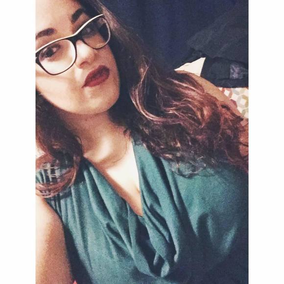 Meet your Posher, Golnaz