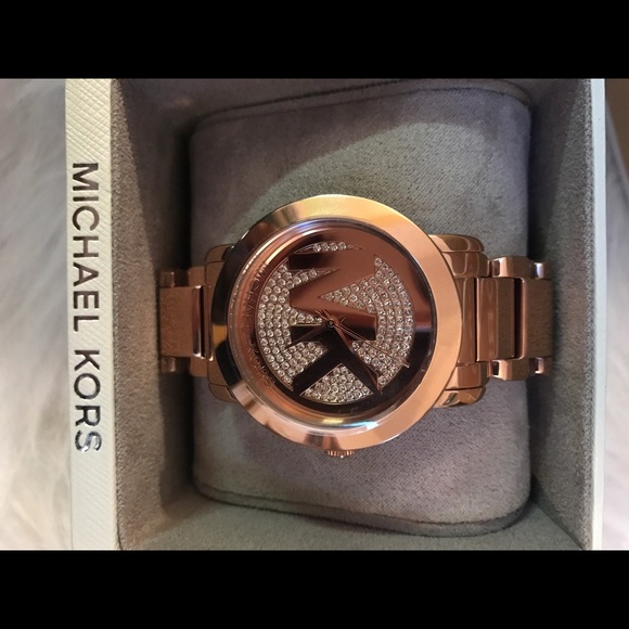 Brand New Michael Kors Watch Rose Gold - Picture 1 of 4