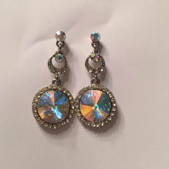 Iridescent dangle earrings - Picture 1 of 1
