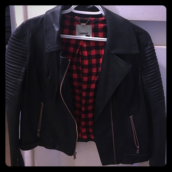 Women's Levi's leather jacket