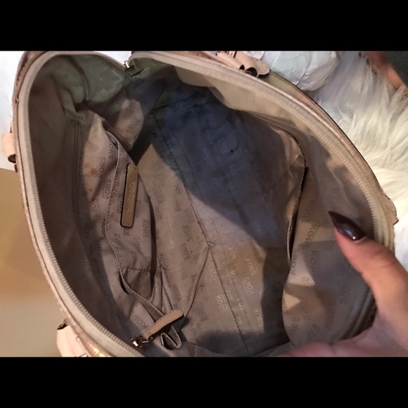 **SOLD**Rose Gold Michael Kors MK Handbag Purse - Picture 3 of 4