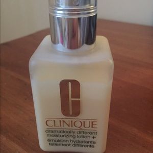 Clinique dramatically different lotion